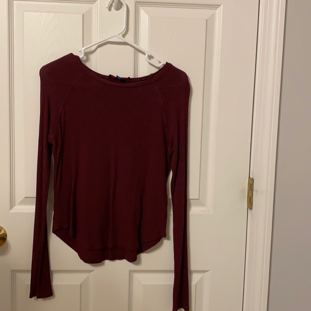 Aeropostale top for girls.